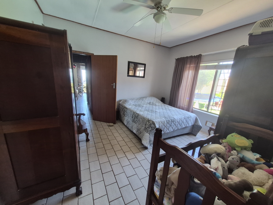 5 Bedroom Property for Sale in Dana Bay Western Cape
